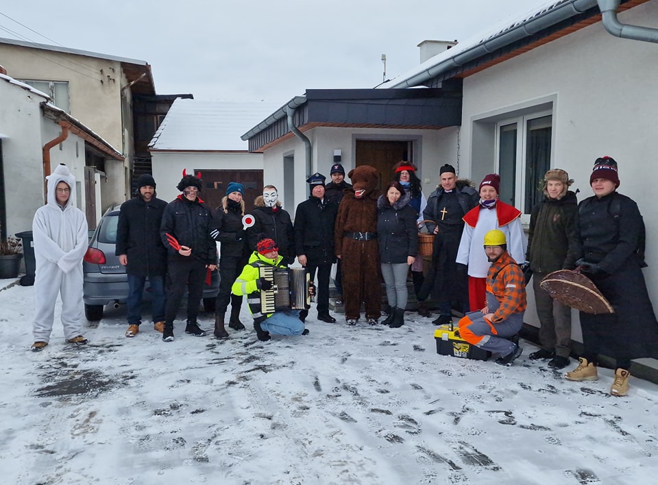 Wodzenie niedźwiedzia (2)